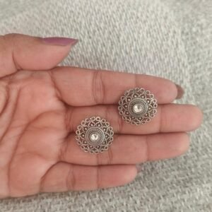 Nayra studs- 925 silver jewellery