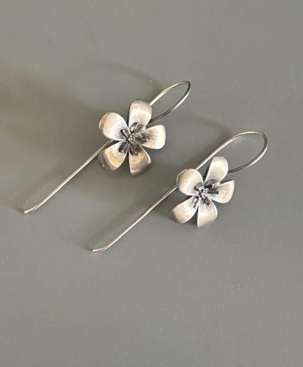 Silver danglers