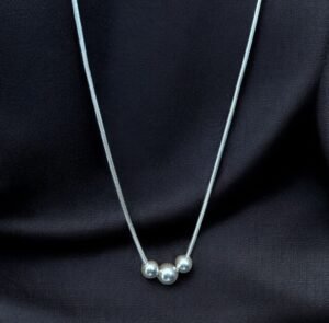 Chain necklace with plain beads
