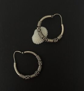 Silver bali with wire work