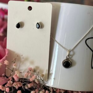 Black onyx earrings and pendant set in 925 silver