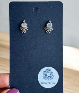 Stone stud - 925 Silver