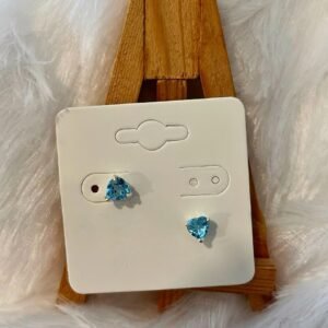Blue topaz stone stud - 925 silver