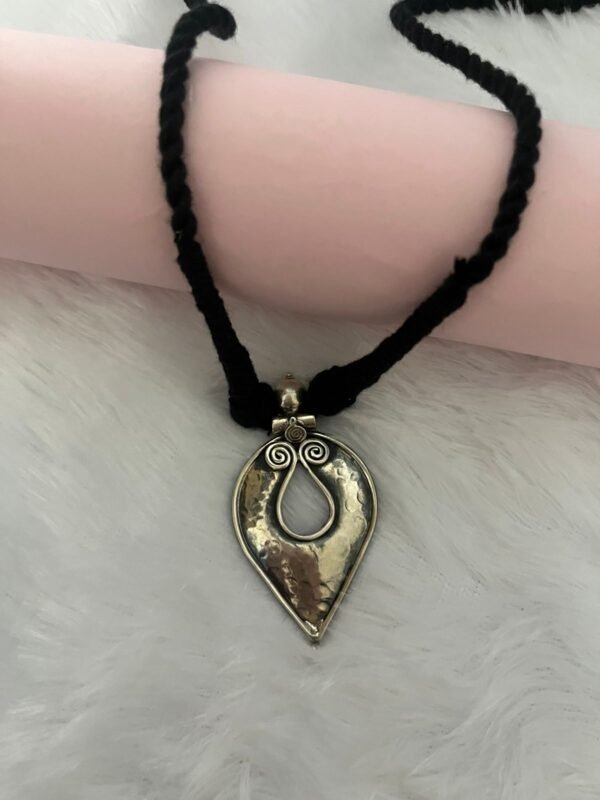 Hammered teardrop silver pendant necklace - Image 2