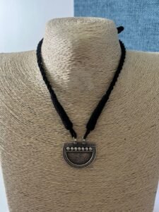 Vintage half-moon pendant necklace – 925 silver