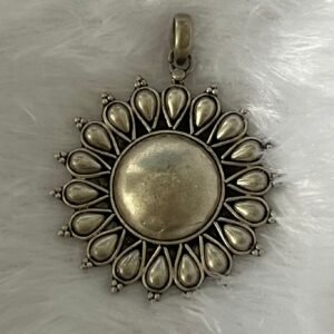 Sunburst pendant – 925 silver