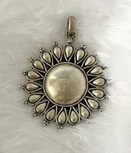Sunburst pendant – 925 silver
