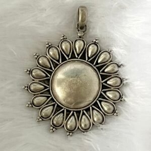 Sunburst pendant – 925 silver