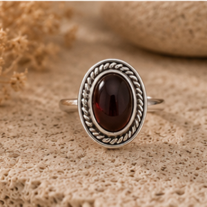 Royal Amethyst Oval 925 Sterling Silver Ring