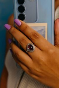 Garnet oval stone ring in 925 silver