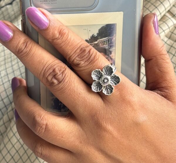 Blooming flower ring – 925 sterling silver - Image 2