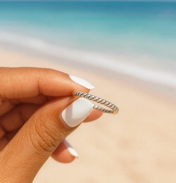 Sterling silver twisted band ring