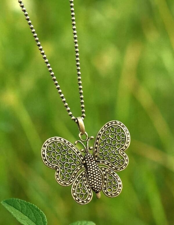 Butterfly pendant necklace - Image 2