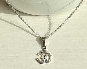 Silver om pendant