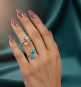 Adjustable dual stone ring