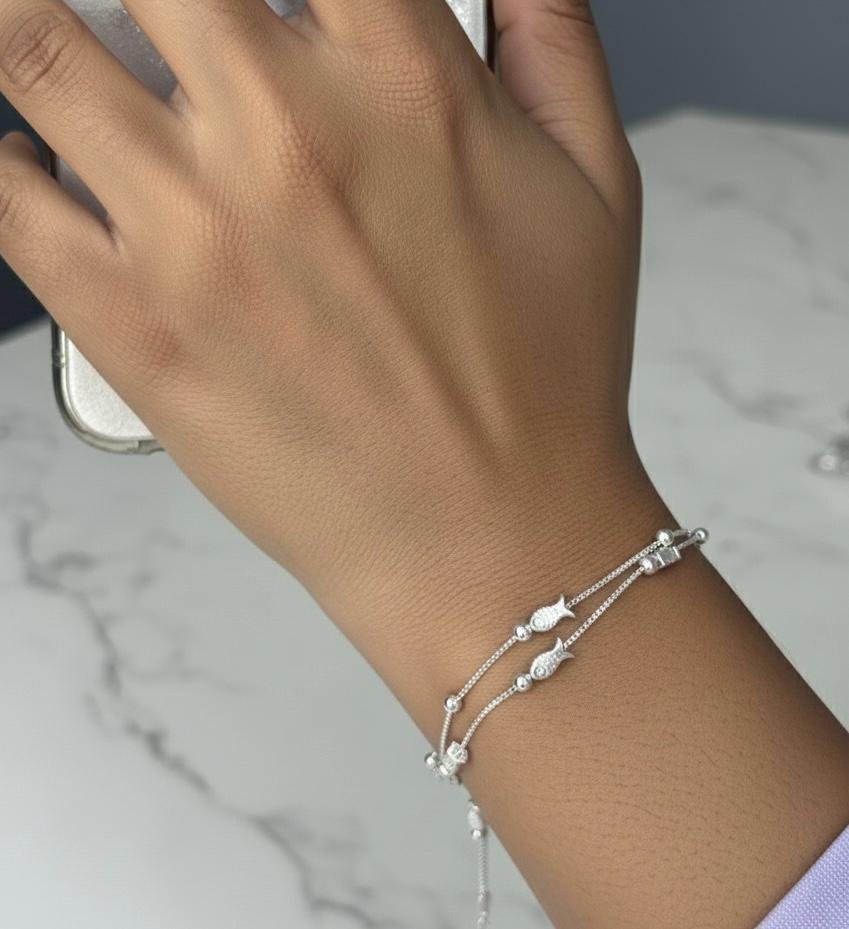 Double layered fish charm bracelet in 925 silver