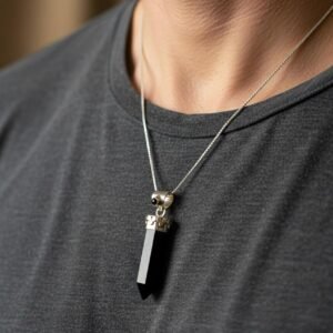 Capsule pendant in black onyx stone - 925 silver