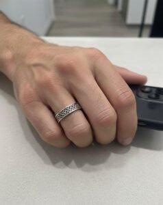 Infinity loop ring in 925 silver