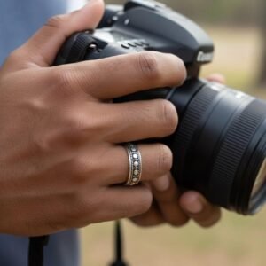 Geometric band ring in 925 silver