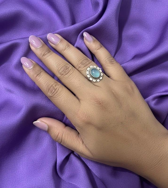 Blue Calcedony petal ring in 925 silver
