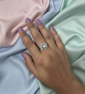 Moonstone petal ring in 925 silver