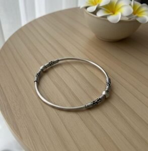 Twisted wire work bangle in 925 silver