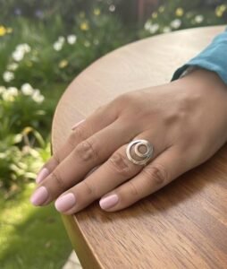 Eclipse spiral ring in 925 silver