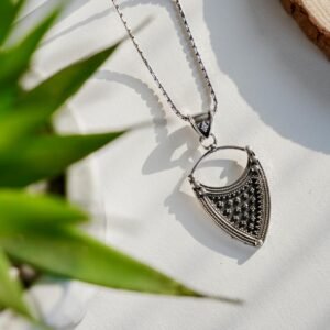 Nomad shield pendant in 925 silver