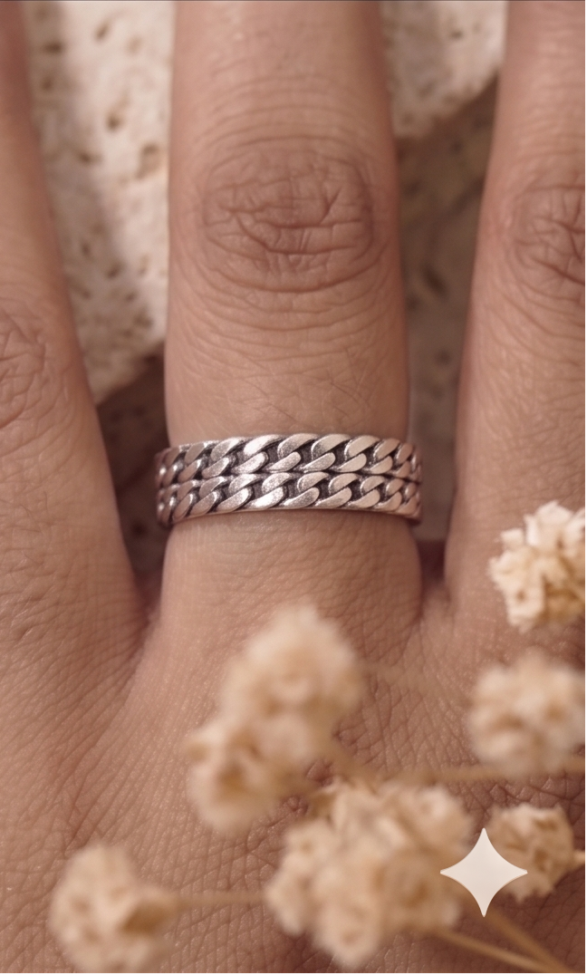 Interwoven Texture 925 Sterling Silver Band - Image 2