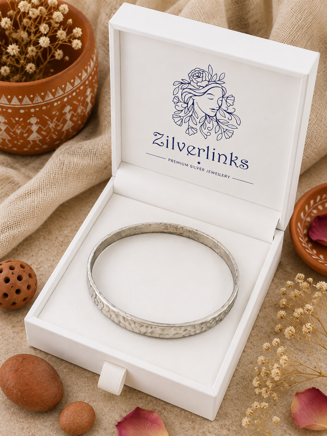 Classic Hammered 925 Silver Bangle - Image 3