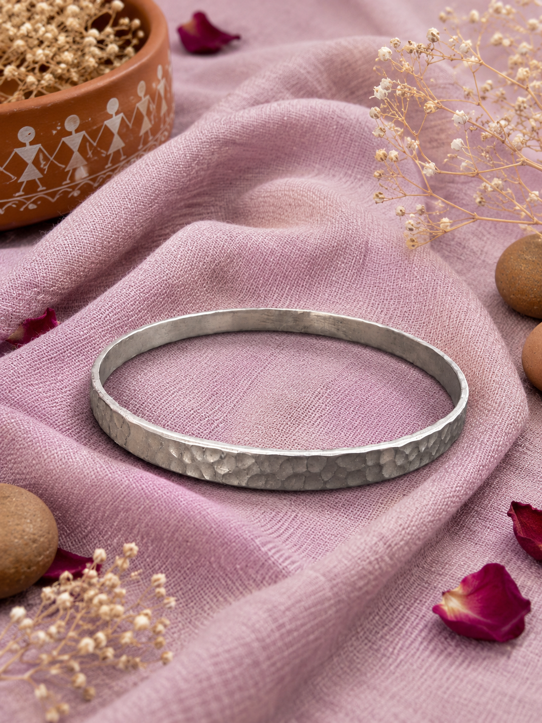 Classic Hammered 925 Silver Bangle - Image 2